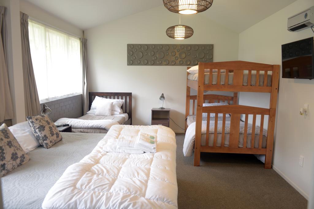Lavalla Estate Guest House Tuakau Eksteriør bilde